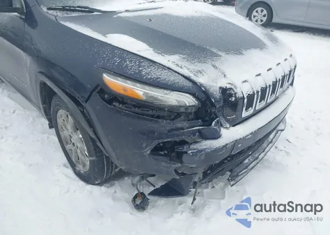 2015 Jeep Cherokee Latitude z USA, uszkodzony, nr VIN 1C4PJLCS3FW669864